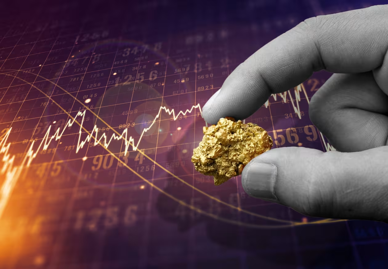 Gold Prices Hit Fresh All-Time Highs: Should You Buy, Hold, or Sell?